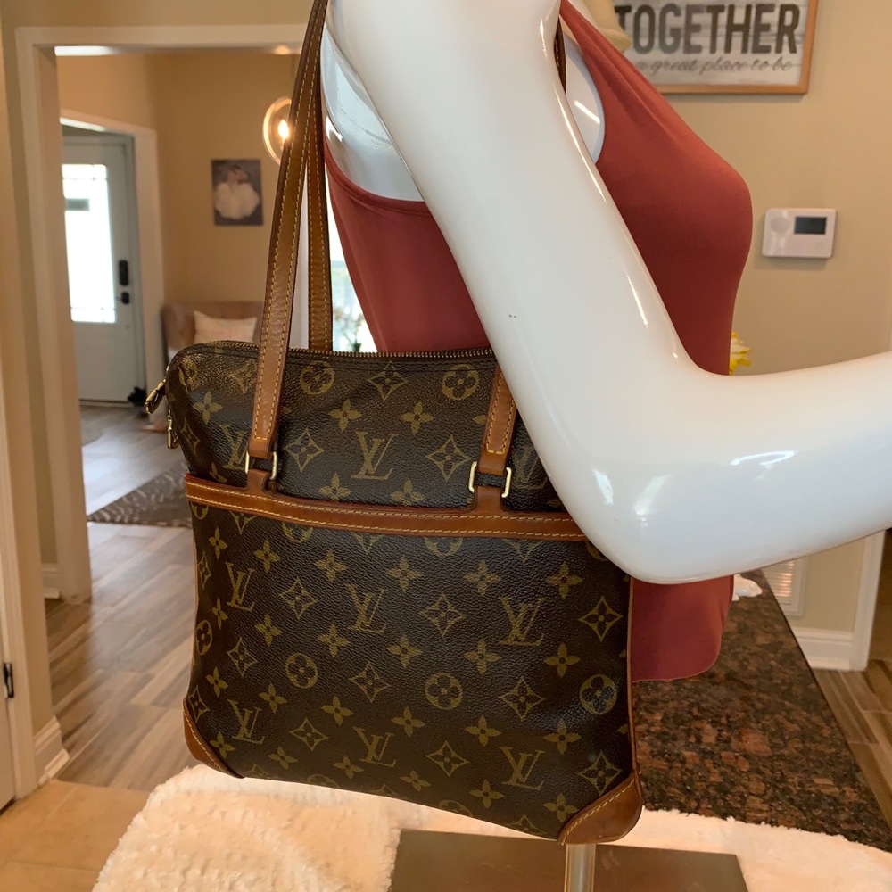 Louis Vuitton Sac Coussin GM Monogram